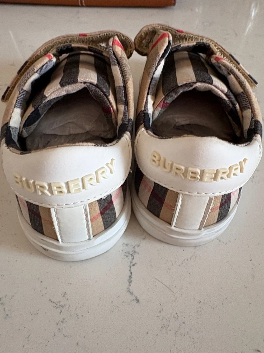 Burberry baby Kids Plaid Velcro Sneakers - Beige/Black/Red size 21 / 5 US